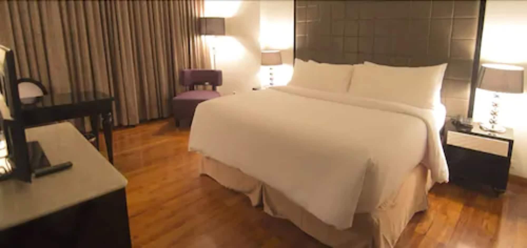 Hotel Diradja Cakarta Dış mekan fotoğraf