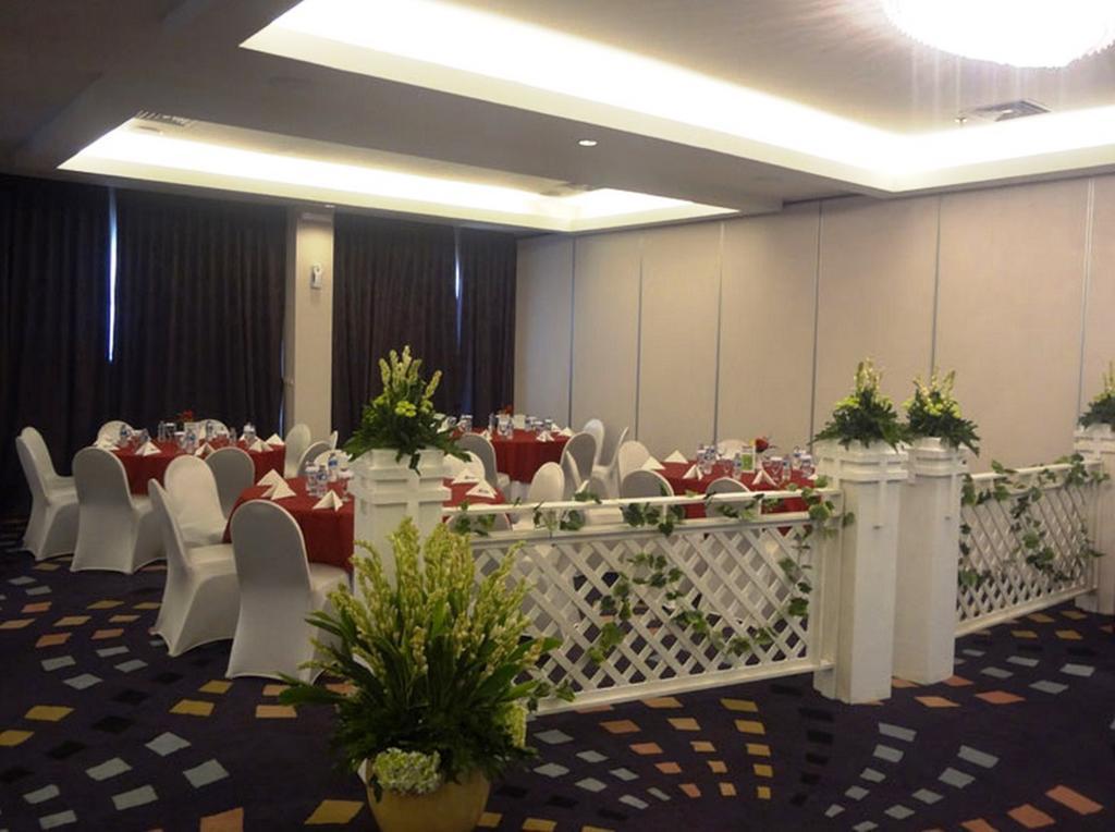 Hotel Diradja Cakarta Dış mekan fotoğraf