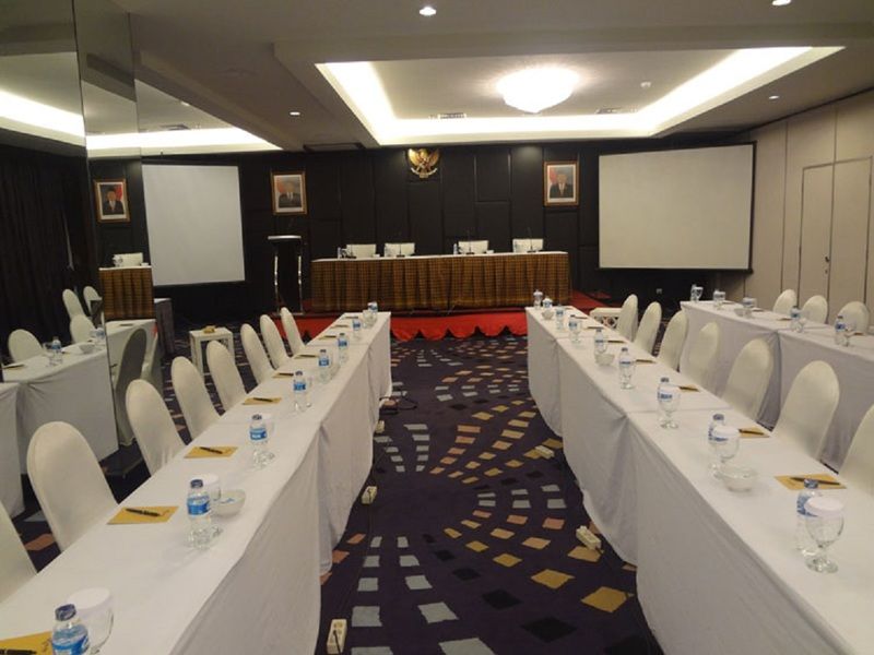 Hotel Diradja Cakarta Dış mekan fotoğraf