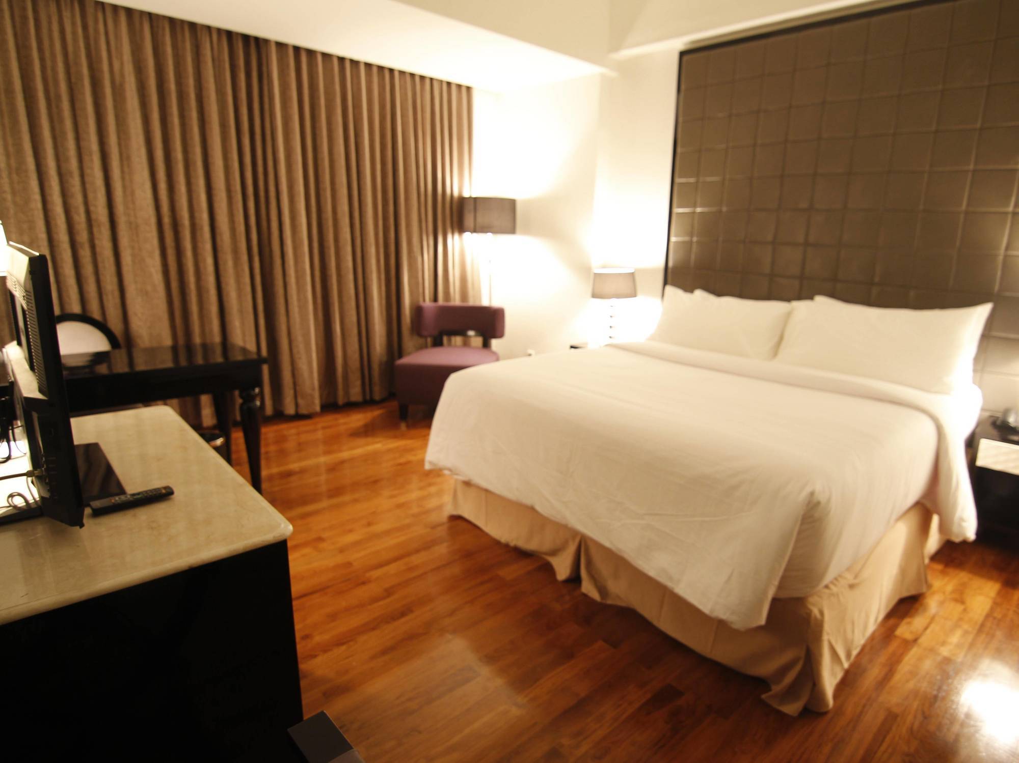 Hotel Diradja Cakarta Dış mekan fotoğraf